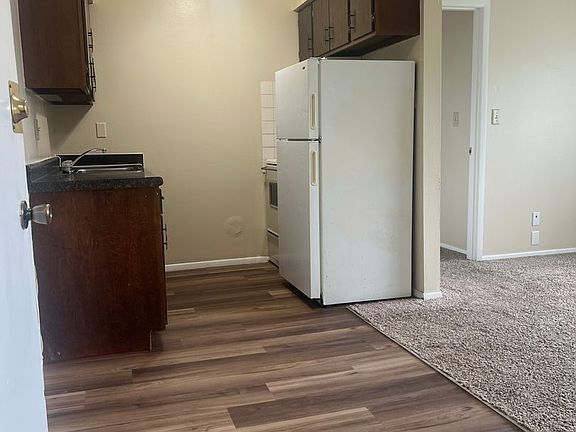 3rd image of 1345-1365 Meadowview Dr #1345-13