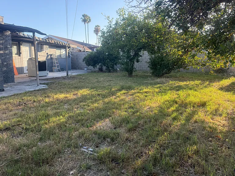 17977 Wellford Dr — Photo 31