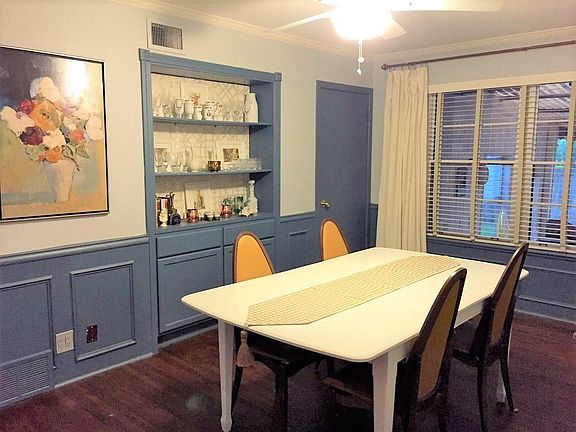 Dining Room that could become 3rd bedroom