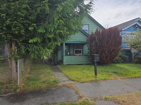 3rd image of 1215 E 2nd St