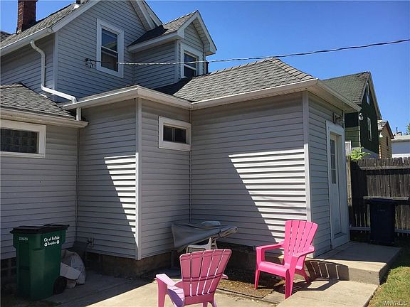 2nd image of 37 Harriet Ave