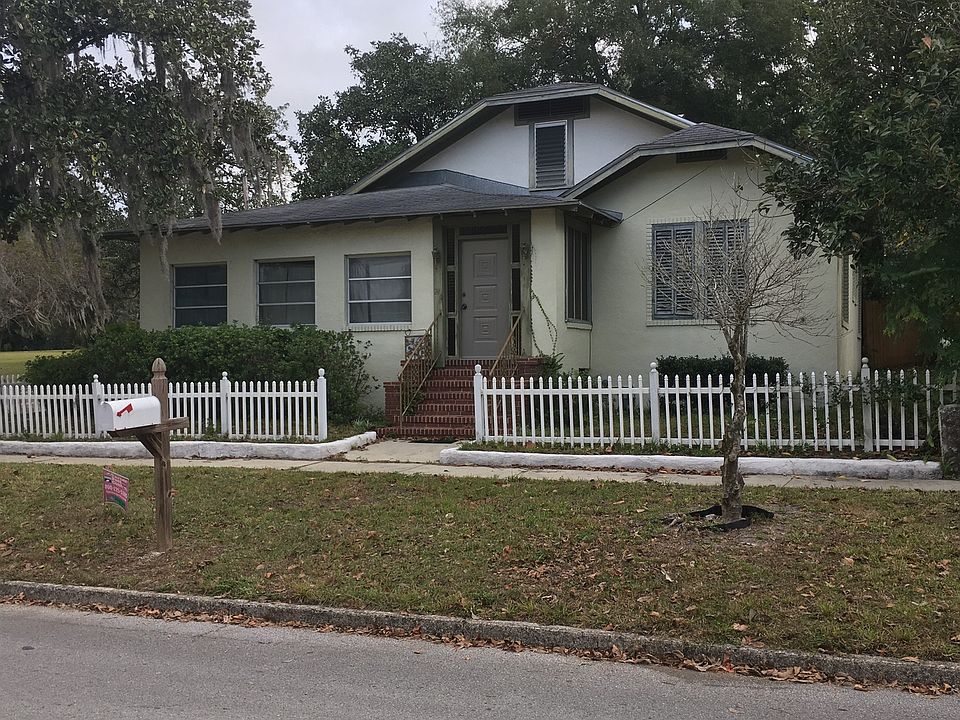 1st image of 241 NE Tuscawilla Ave