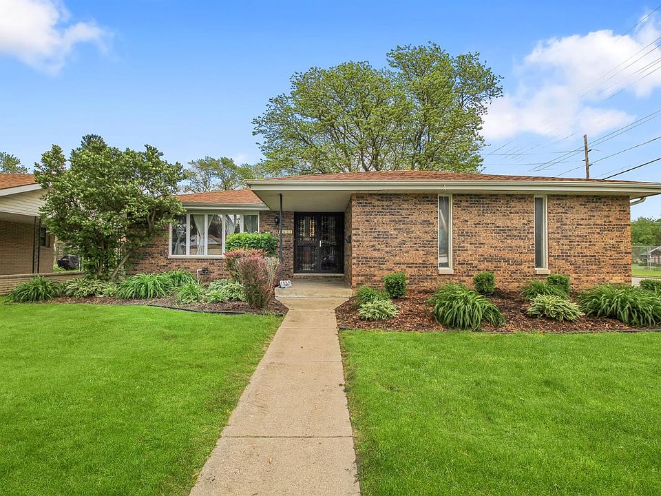 1st image of 8851 Idlewild Ave