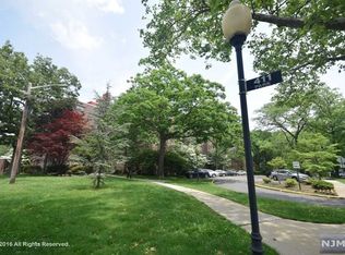 411 Park Pl APT 4J, Fort Lee, NJ 07024