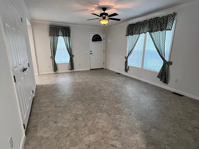 1356 Connecticut Ave — Photo 8