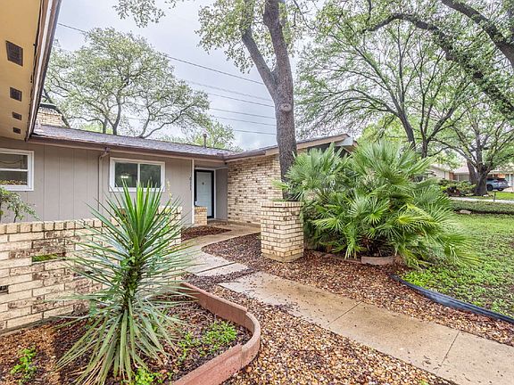 3rd image of 6111 Windy Forest Dr