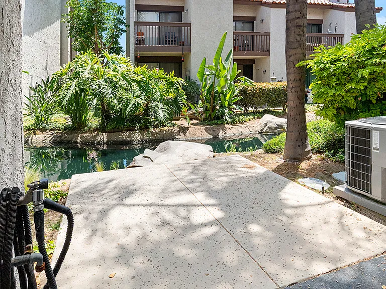 356 Molokai Dr — Photo 41