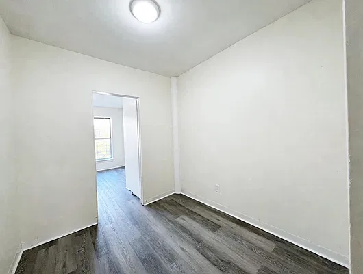 Bedroom, photo 2
