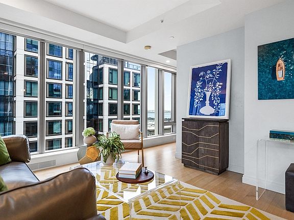 4th image of 135 Seaport Blvd Unit 1503