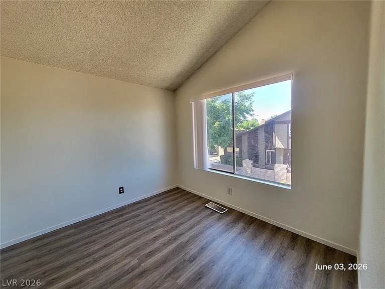 4456 Buena Vista Dr — Photo 18