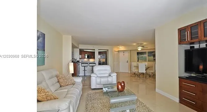 6767 Collins Ave #206 — Photo 4