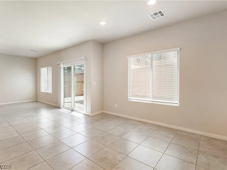 3811 Andorian Ave — Photo 11