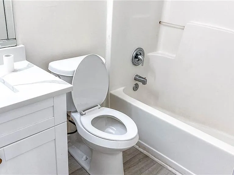 570 Sterling Pointe Ct — Photo 24