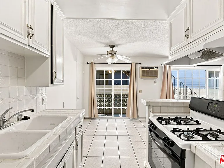 3720 Vinton Ave #3 — Photo 9