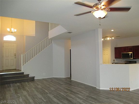 5th image of 10654 Dawns Mist Ave #0