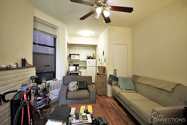 Rented by City Connections Realty | media 12