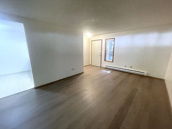 4th image of 10503-10509 E Burnside St #10