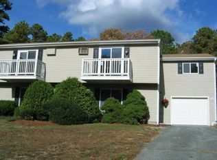 18 Heritage Dr #18, Buzzards Bay, MA 02532