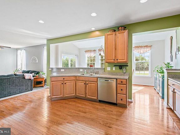 3rd image of 17754 Whaling Ct
