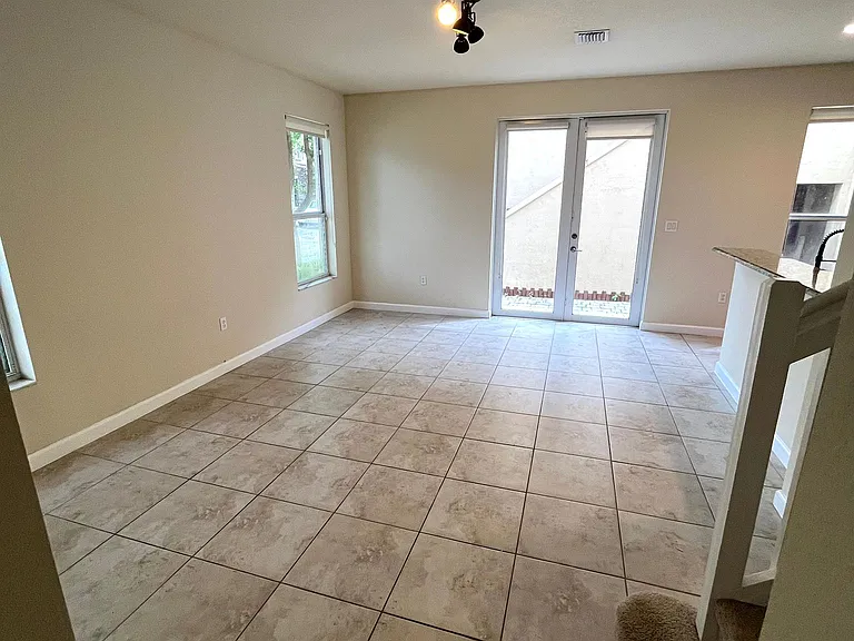 9401 SW 172nd Ave — Photo 13