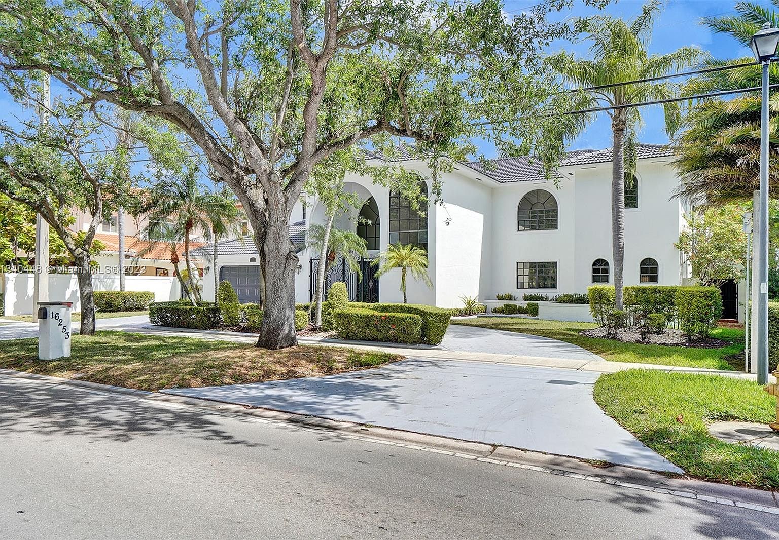 16253 NW 82nd Ave, Miami Lakes, FL 33016 Zillow