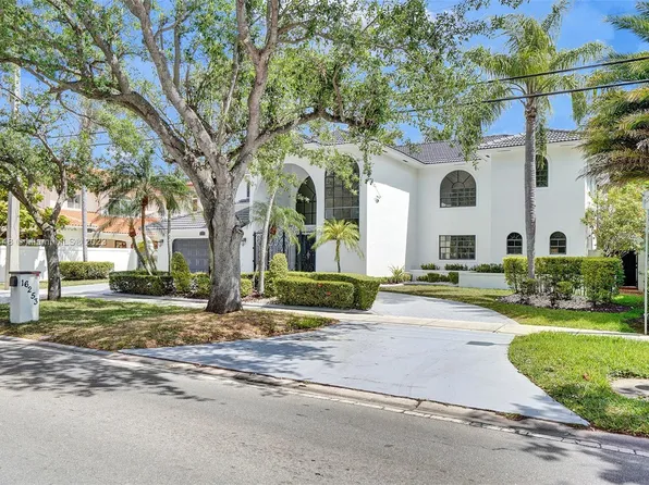16253 NW 82nd Ave, Miami Lakes, FL 33016