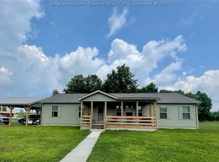 1948 Pleasant View Rdg, Ravenswood, WV 26164