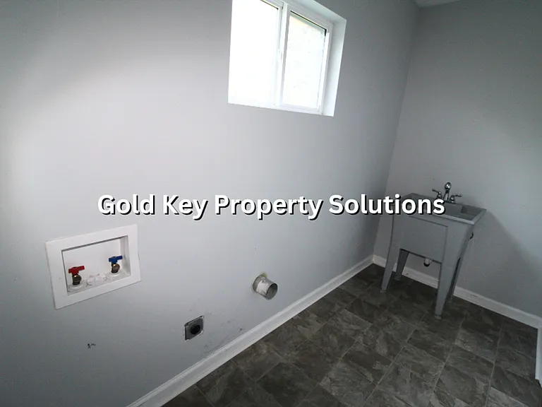 508 W Monroe St — Photo 21