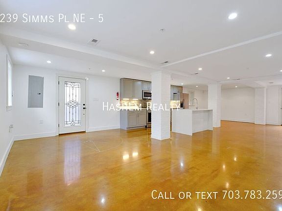3rd image of 1239 Simms Pl NE Unit 5