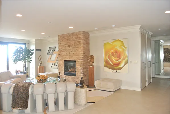 Sold by Akam Sales and Brokerage | media 15