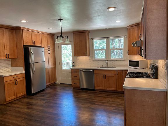 5th image of 1911 Jicarilla Dr