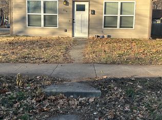 430 Laramie St, Manhattan, KS 66502