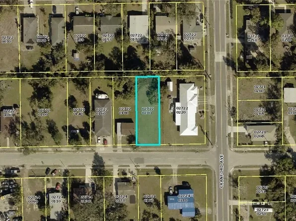 2661 Market St, Fort Myers, FL 33916