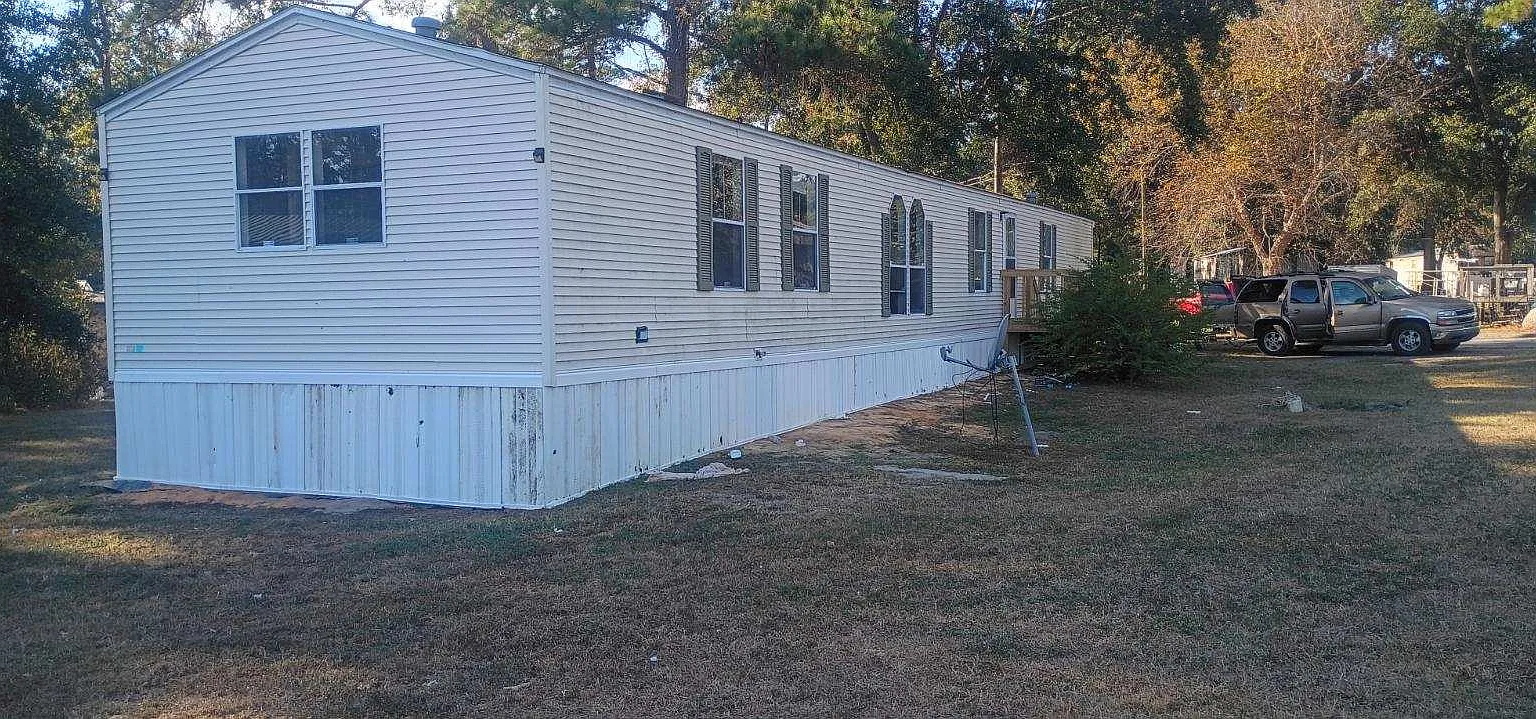 3 bed, 1500 sqft, $1,200 — Photo 2
