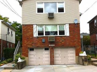 14331 22nd Rd FL 2, Whitestone, NY 11357