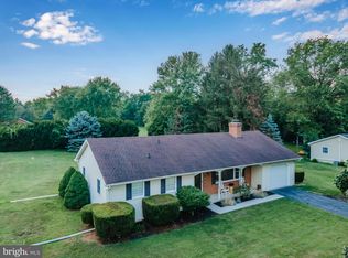 447 Adams Rd, Carlisle, PA 17015
