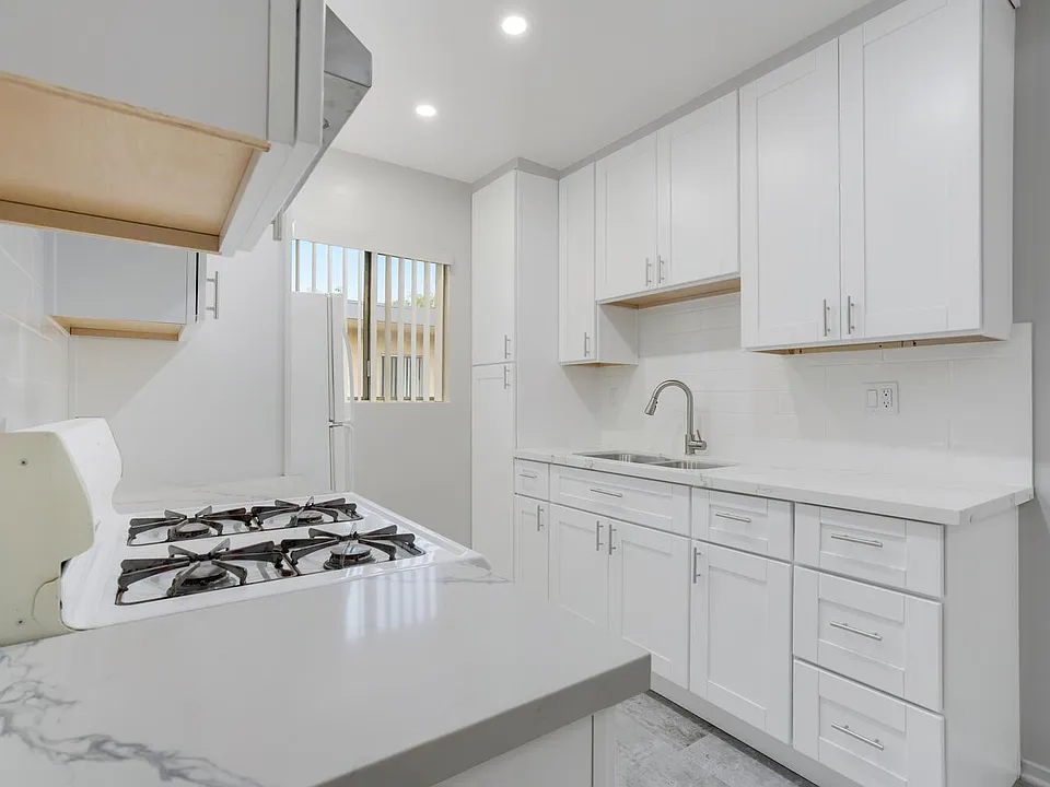 1042 Western Ave #208