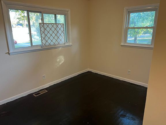 4th image of 4713 Beverly Kay Dr
