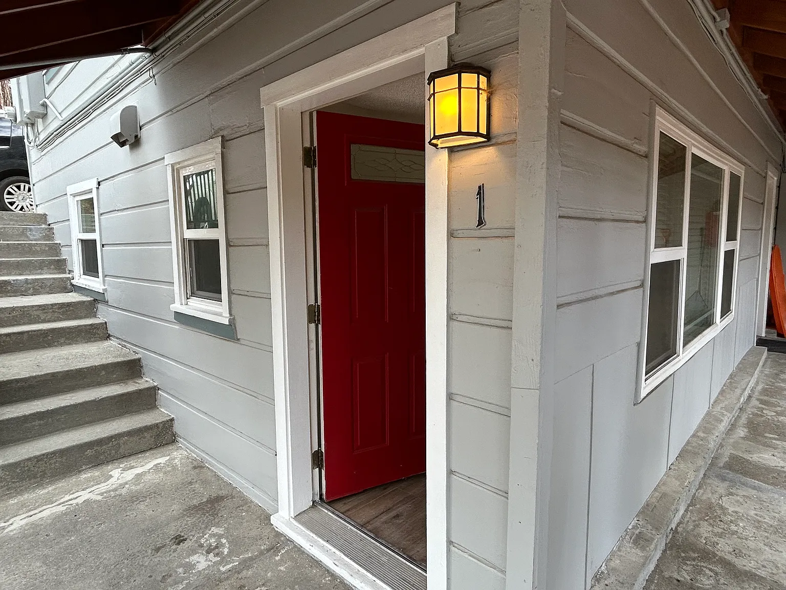 Studio, 150 sqft, $1,350 — Photo 1
