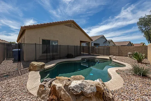 17212 W Saguaro Ln Photo 1