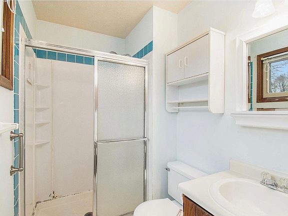 5th image of 2610 Ponderosa Dr