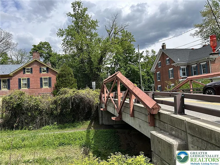 118 Delaware Rd — Photo 15