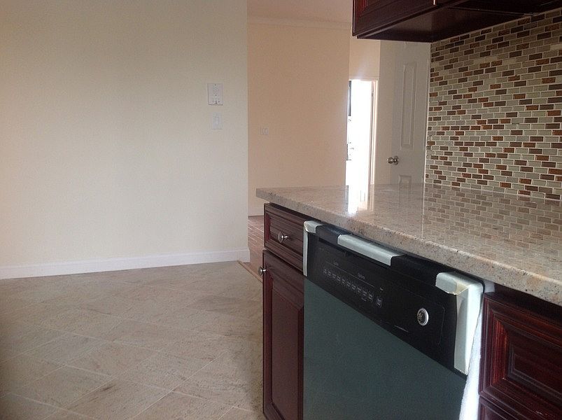 1st image of 2409 28th St APT 41