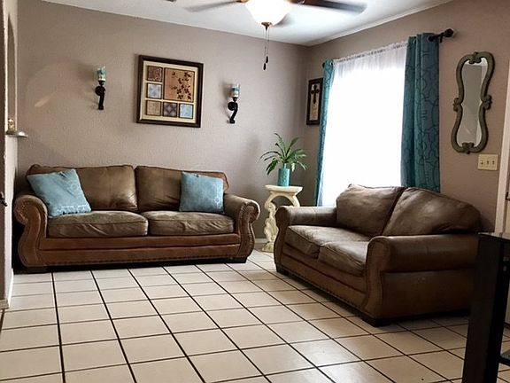 2nd image of 1221 S Texas Ave