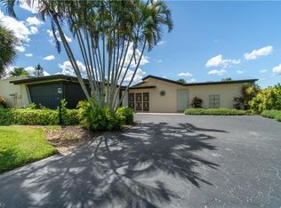 4230 Lakewood Blvd, Naples, FL 34112