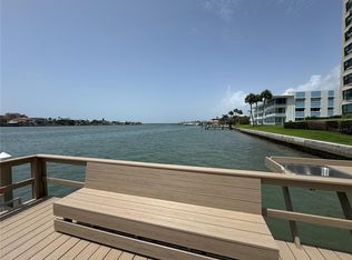 750 Island Way APT 101, Clearwater, FL 33767