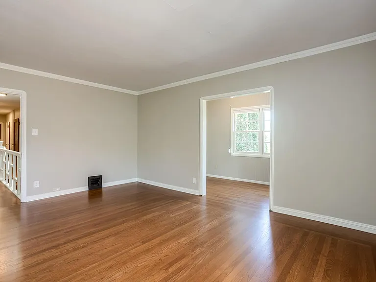 15766 Highland Dr — Photo 21
