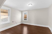 4th image of 825 Michigan Ave