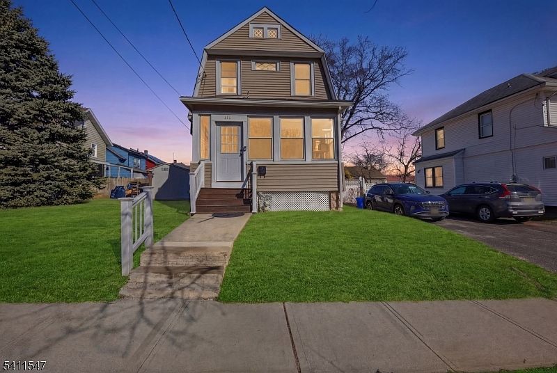 1st image of 111 Sheridan Ave