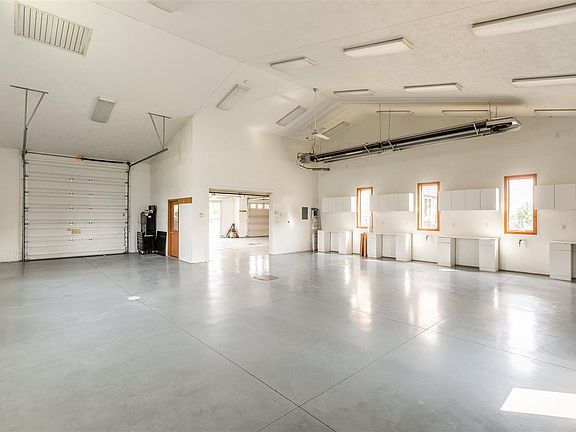 Garage 2 has 10' Overhead Door